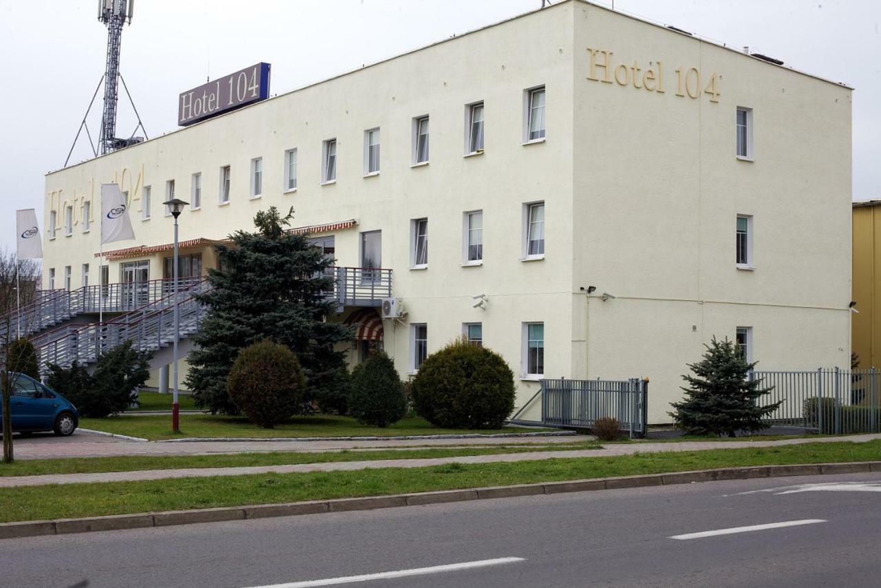 Hotel 104 Старгард-Щециньски Экстерьер фото